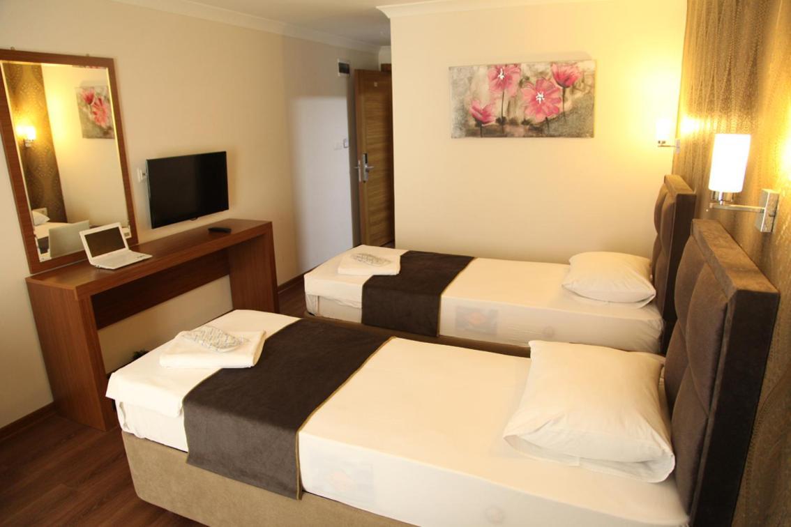 Safir Hotel Istanbul Exterior foto